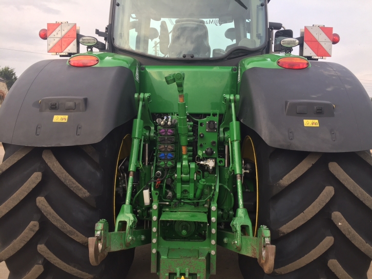 John Deere 8370R
