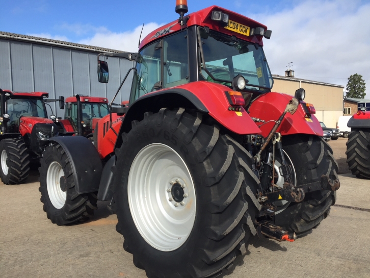 Case CVX 170