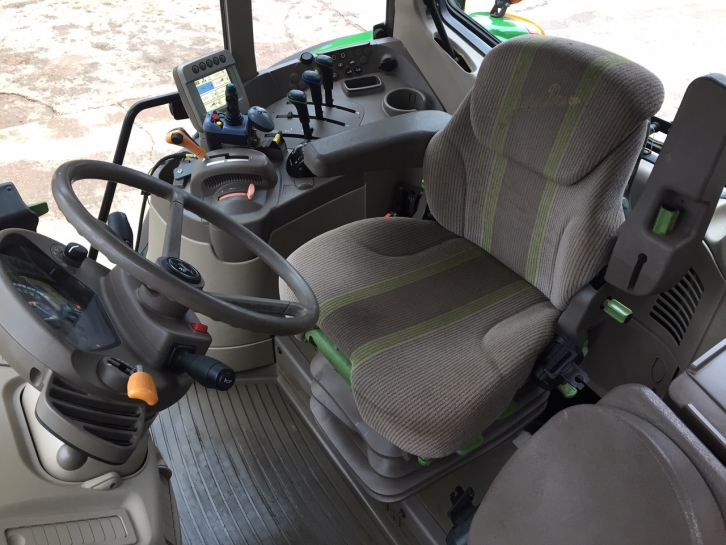 John Deere 6930
