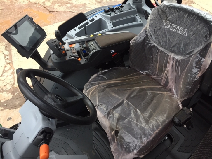 Valtra N174 Direct