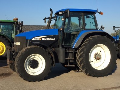 New Holland TM190
