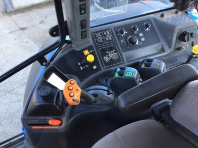 New Holland TM190