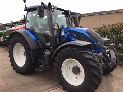 Valtra N174