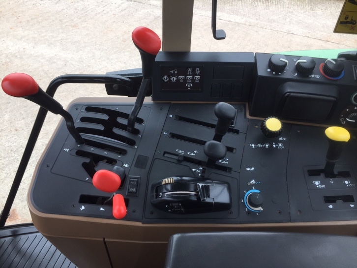 John Deere 6506