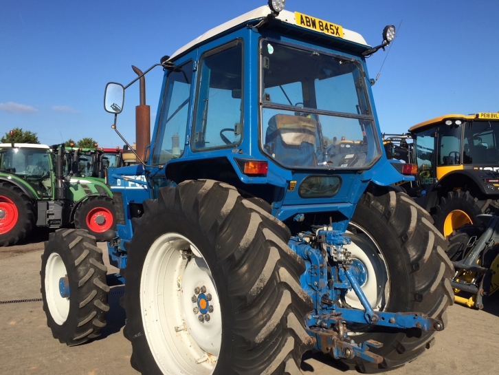 Ford 7710