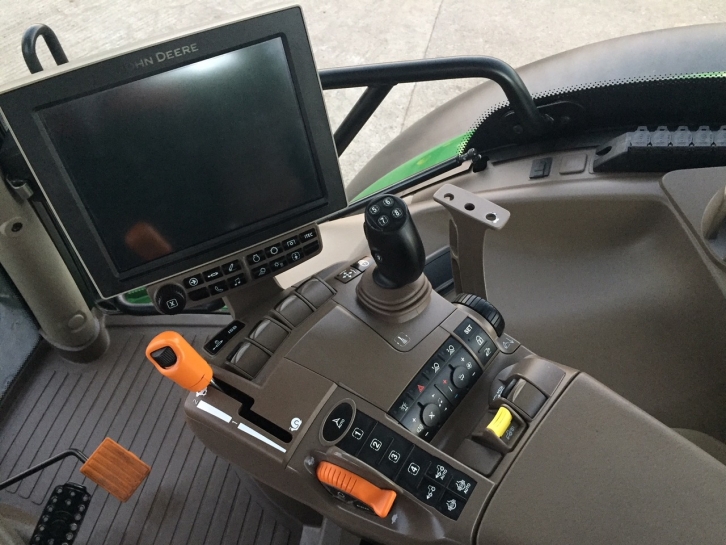 John Deere 6155R