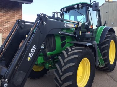 John Deere 7530