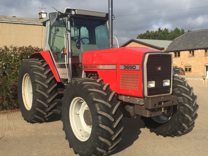 Massey Ferguson 3690
