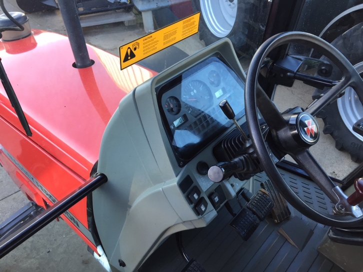 Massey Ferguson 6150