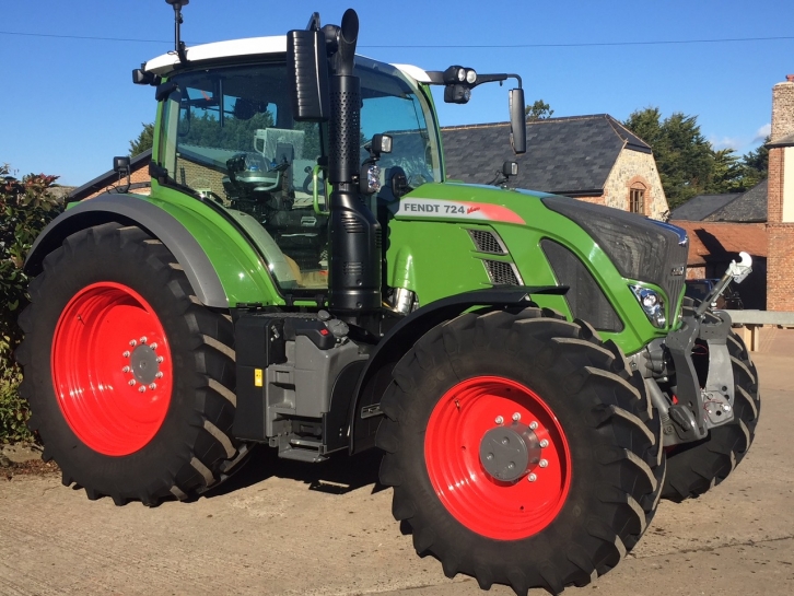 Fendt 724 Profi-Plus