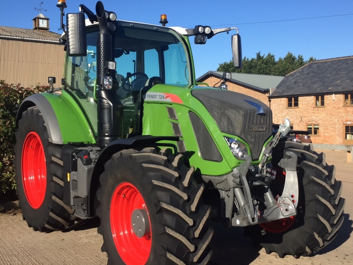 Fendt 724 Profi-Plus