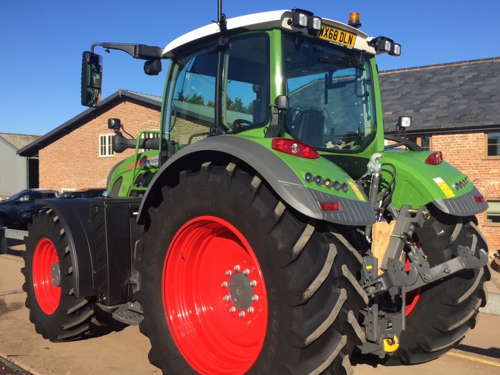 Fendt 724 Profi-Plus