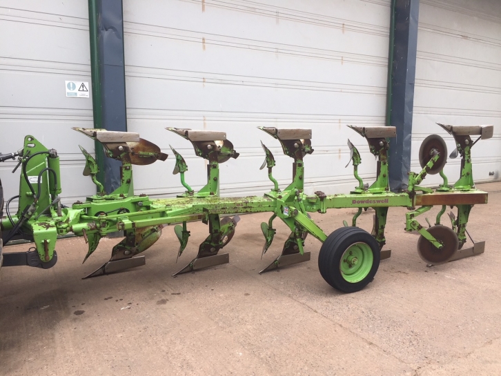 Dowdeswell DP100S 5 furrow reversible plough