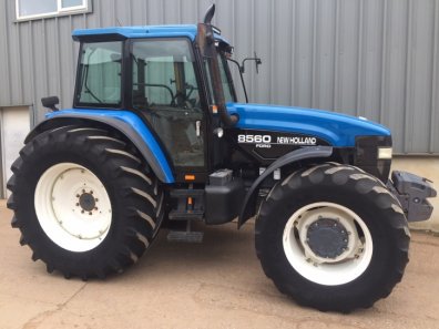 New Holland 8560