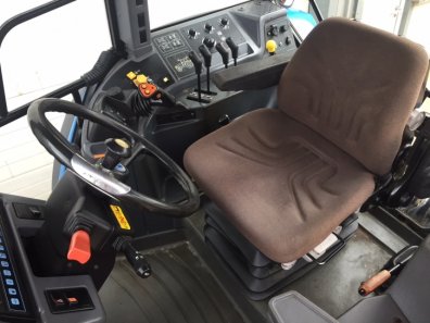 New Holland 8560