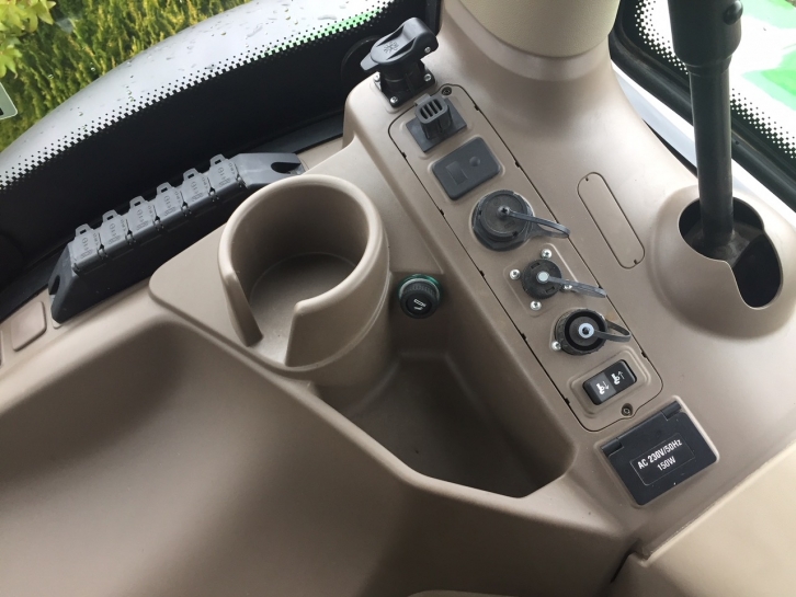 John Deere 6155R