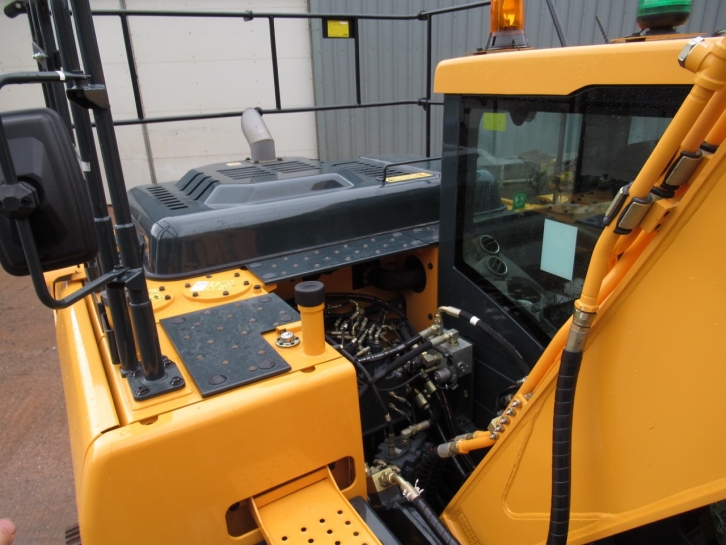 Hyundai HX140L