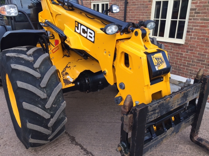 JCB TM320S