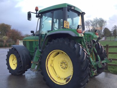 John Deere 6800