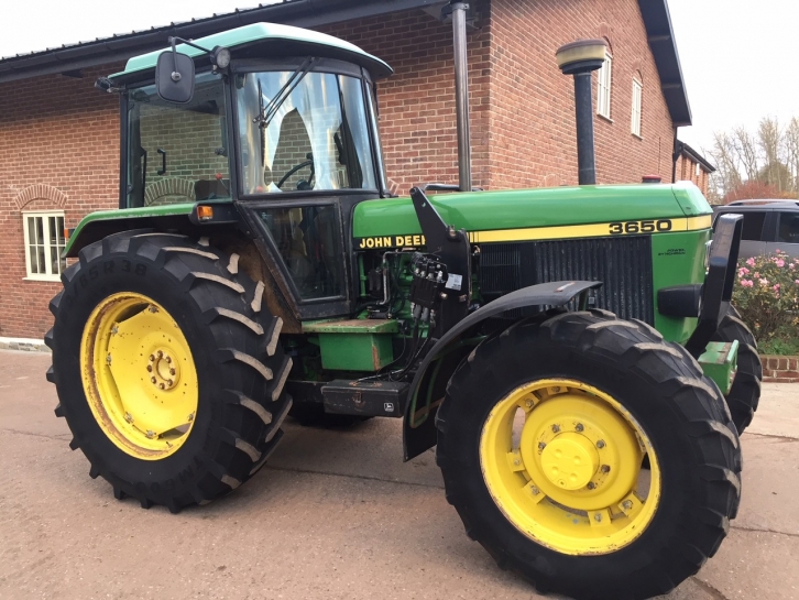 John Deere 3650