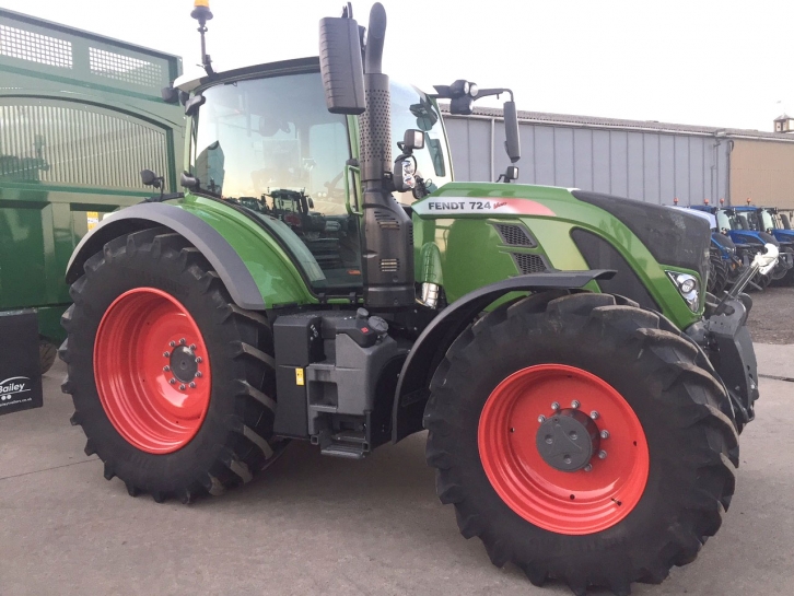 Fendt 724 Profi-Plus