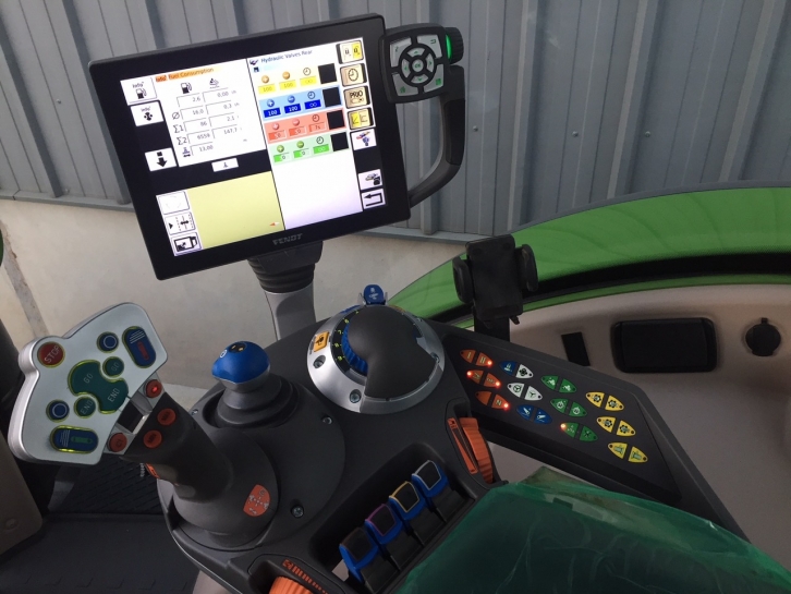 Fendt 724 Profi-Plus