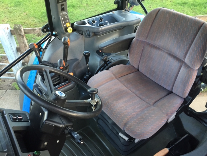 New Holland TS115 SL