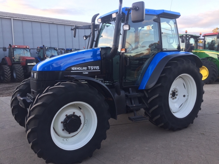 New Holland TS115 SL