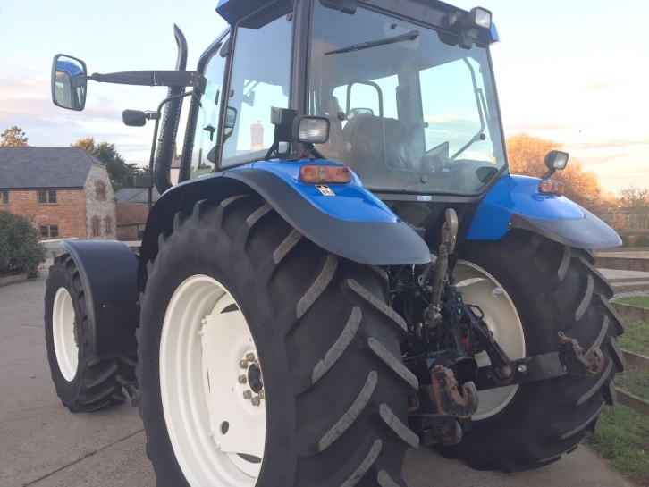 New Holland TS115 SL