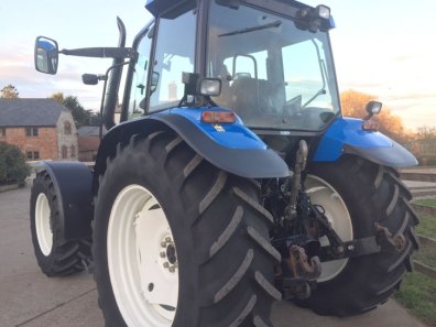 New Holland TS115 SL