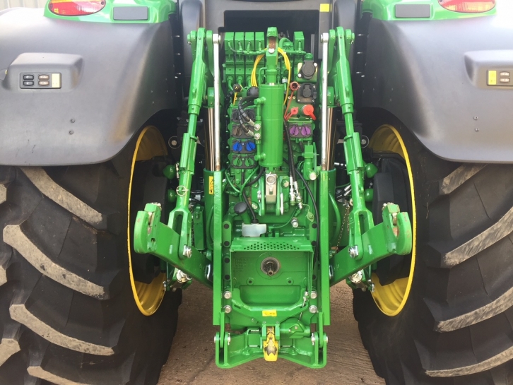 John Deere 6250R