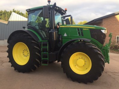 John Deere 6250R