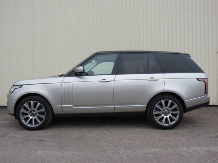 Land Rover Range Rover Vouge SE 4.4 SDV8
