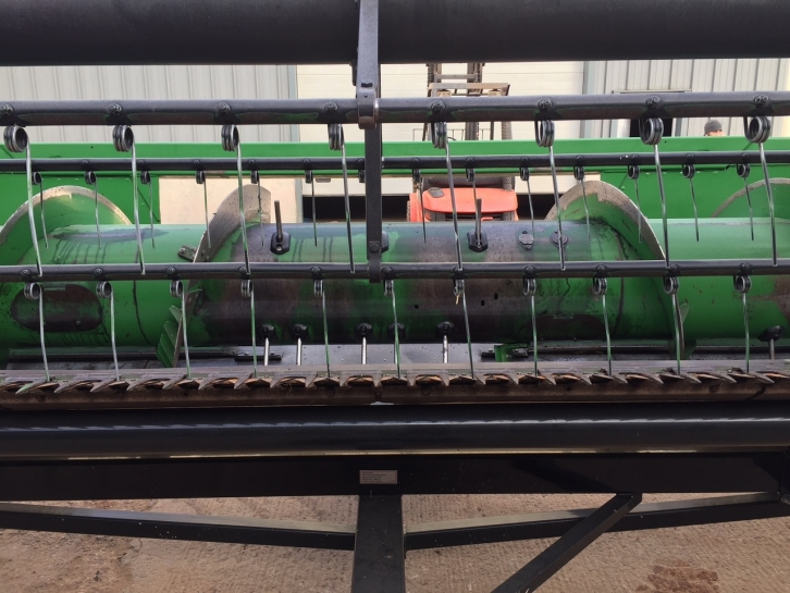 John Deere W540 combine