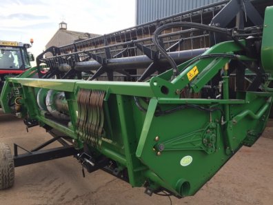 John Deere W540 combine