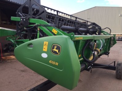 John Deere W540 combine