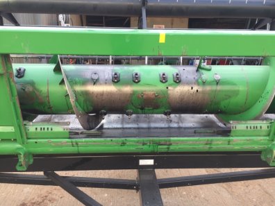 John Deere W540 combine