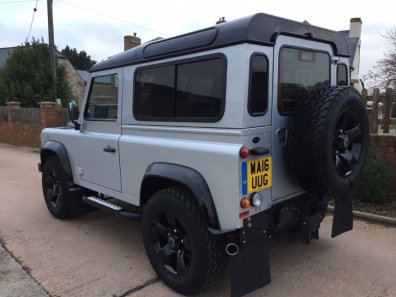 Land Rover 90 XS Station Wagon