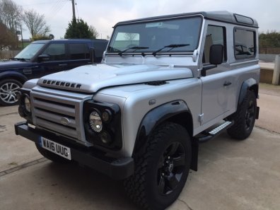 Land Rover 90 XS Station Wagon