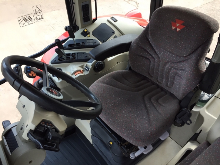 Massey Ferguson 5612