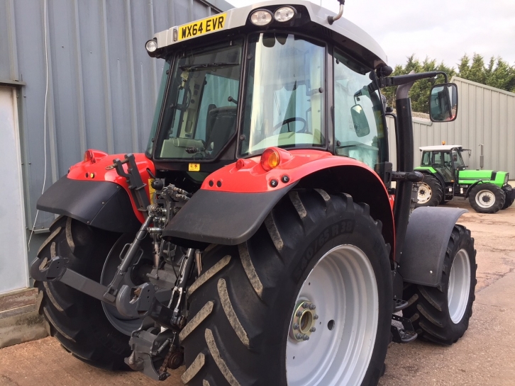 Massey Ferguson 5612