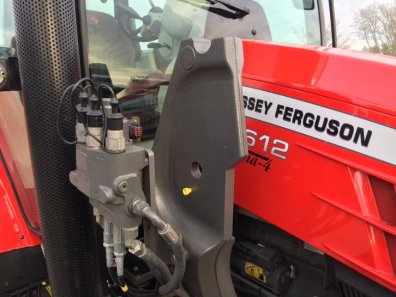 Massey Ferguson 5612
