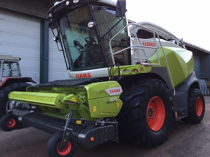 Claas Jaguar 870 forager