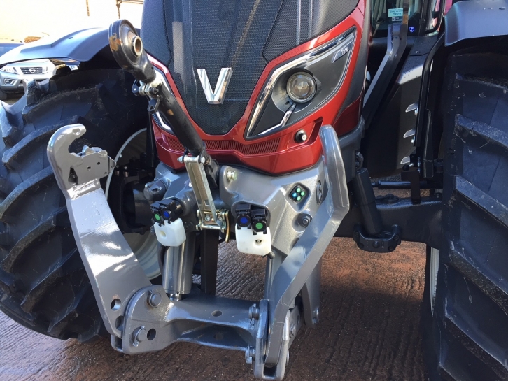 Valtra T214 Direct
