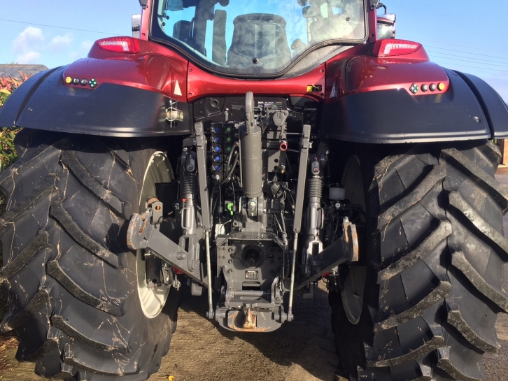 Valtra T214 Direct