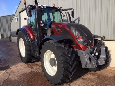 Valtra T214 Direct