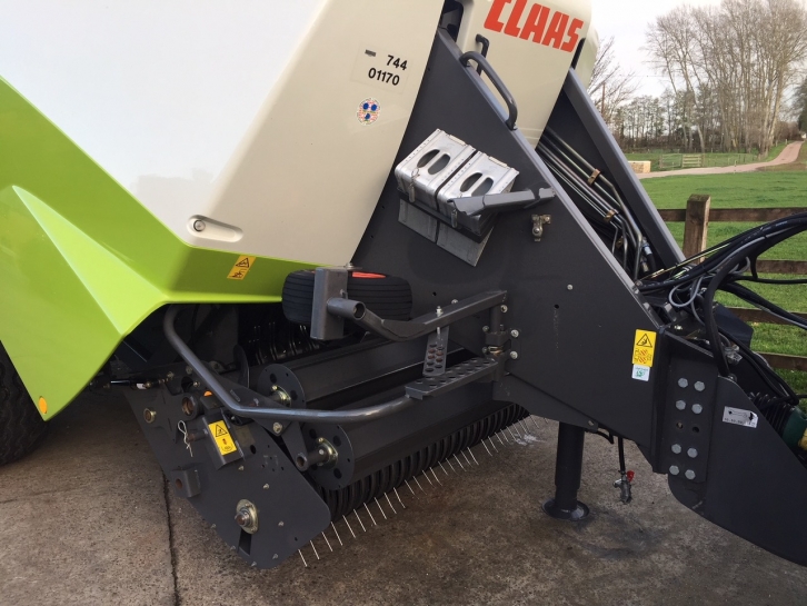 Claas 3200 Quadrant baler