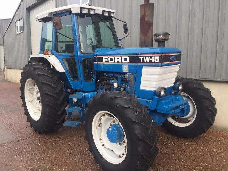 Ford TW15