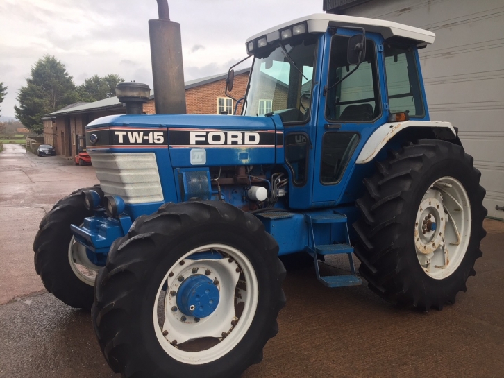 Ford TW15