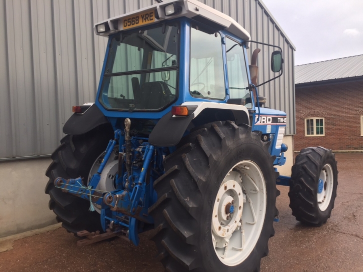 Ford TW15